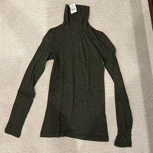NWT J. Crew Tissue Turtleneck Size XS in Heather Olive